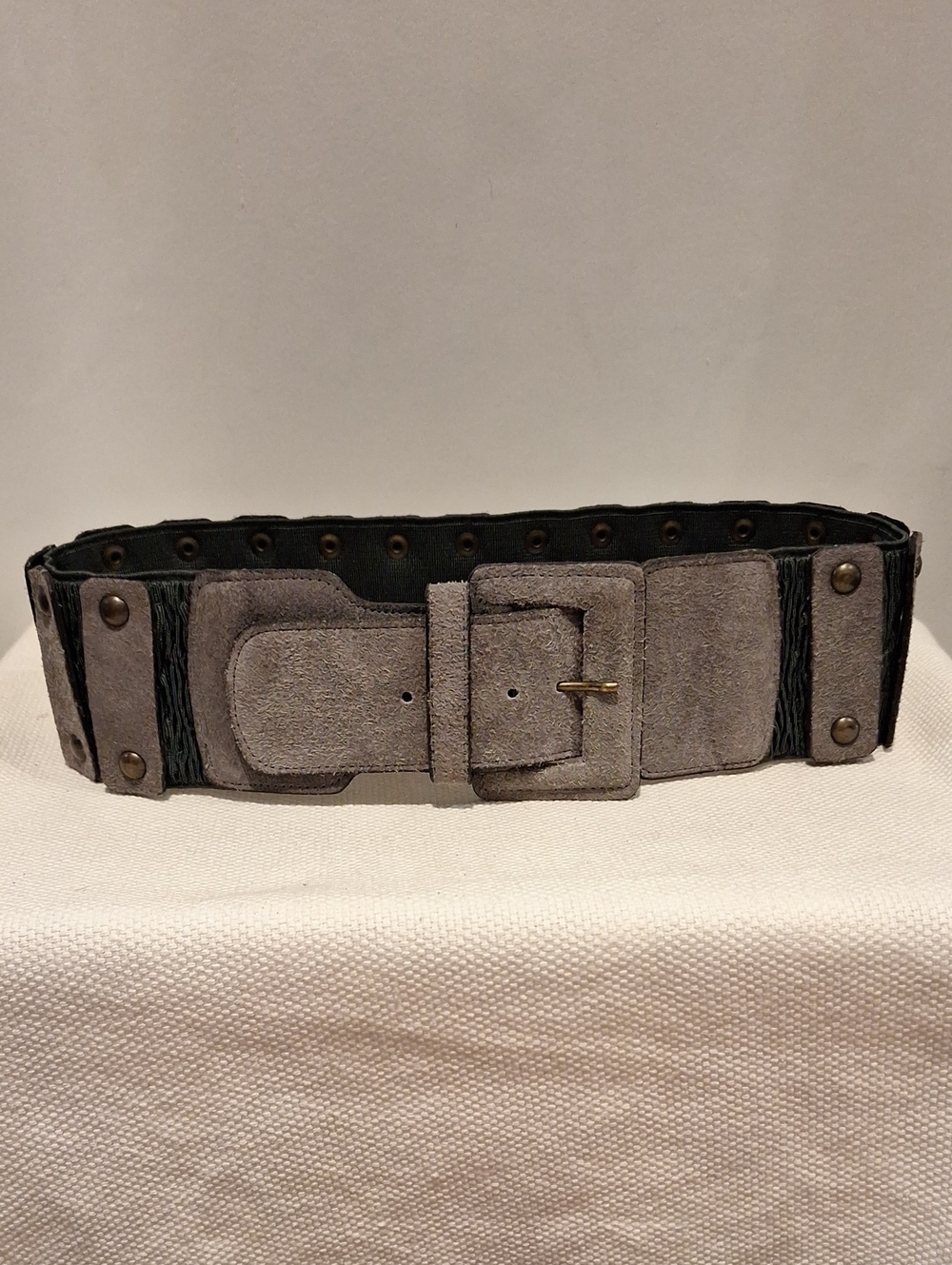 Ansaldo Imports Gray Suede Accordian Wide Belt